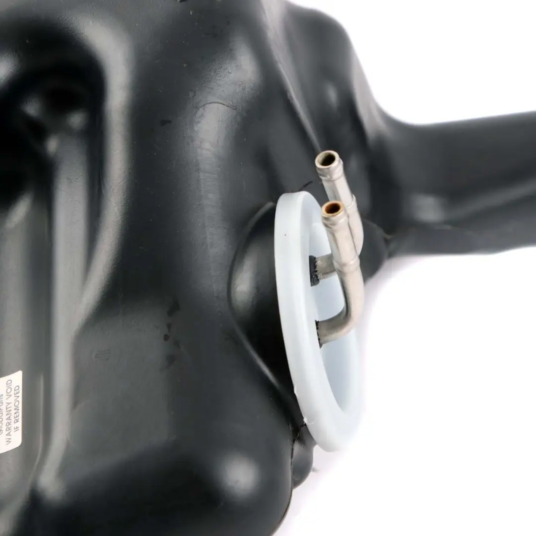 Lavacristalli Serbatoio Fari Parabrezza A2048602360 per Mercedes W204 W212 con numero di parte A2048691220 Mercedes W204 W212 Lavacristalli Serbatoio Fari Parabrezza A2048602360 - SKU A2048691220 - Numero di parte A2048691220