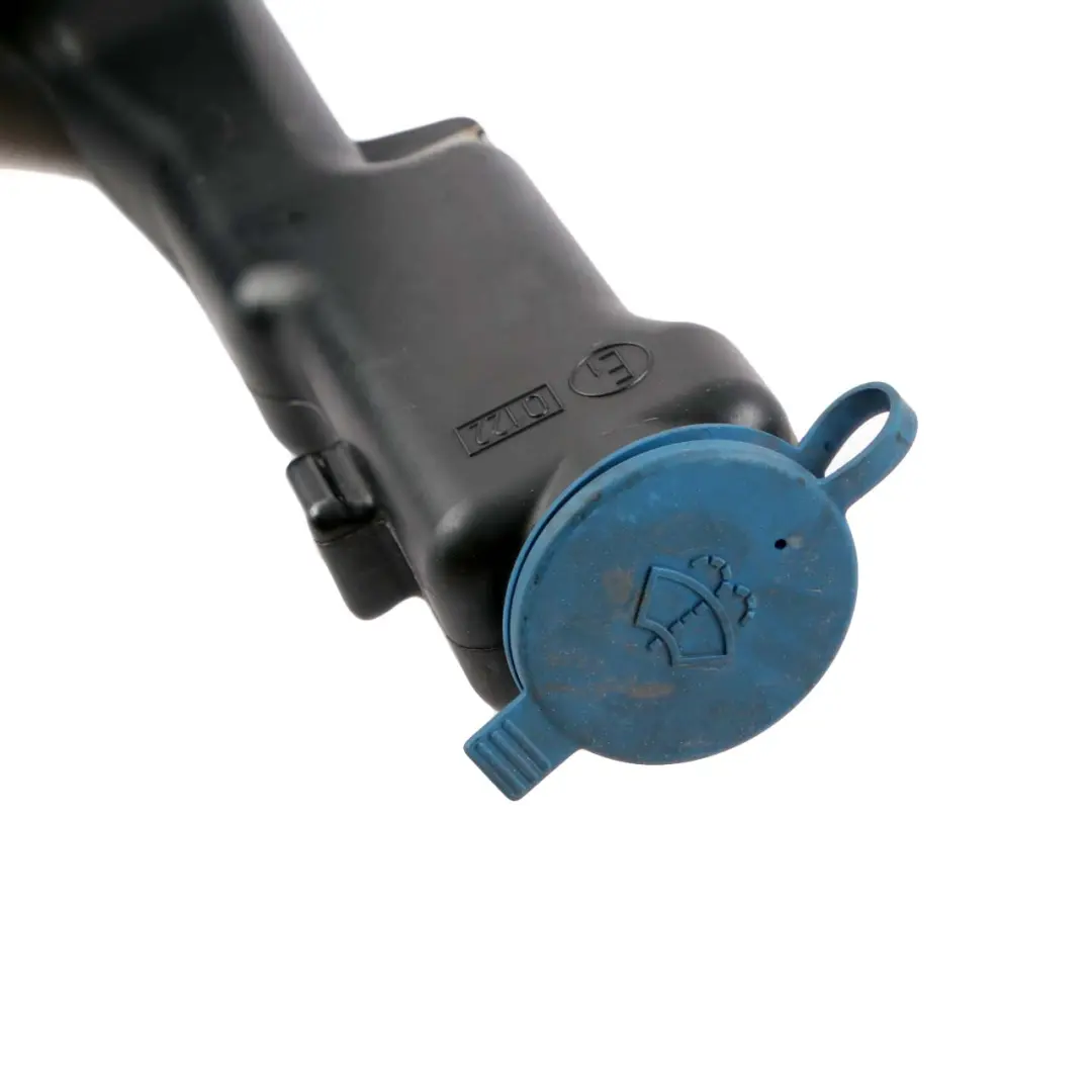 Lavacristalli Serbatoio Fari Parabrezza A2048602360 per Mercedes W204 W212 con numero di parte A2048691220 Mercedes W204 W212 Lavacristalli Serbatoio Fari Parabrezza A2048602360 - SKU A2048691220 - Numero di parte A2048691220
