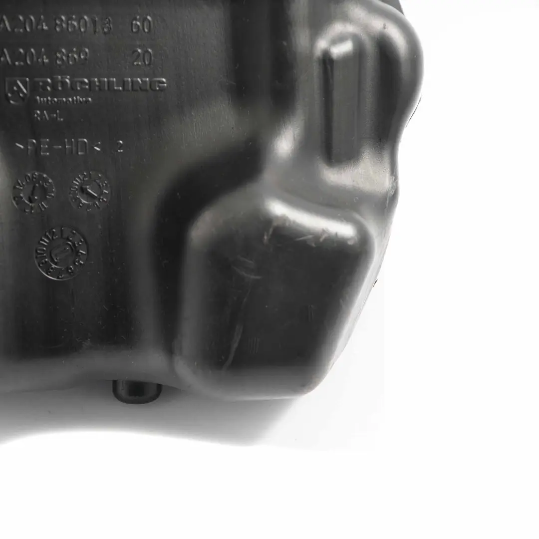 Zbiornik Płynu Spryskiwacza do Mercedes W204 W212 o numerze A2048691420 Mercedes W204 W212 Zbiornik Płynu Spryskiwacza - SKU A2048691420 - Numer Części A2048691420