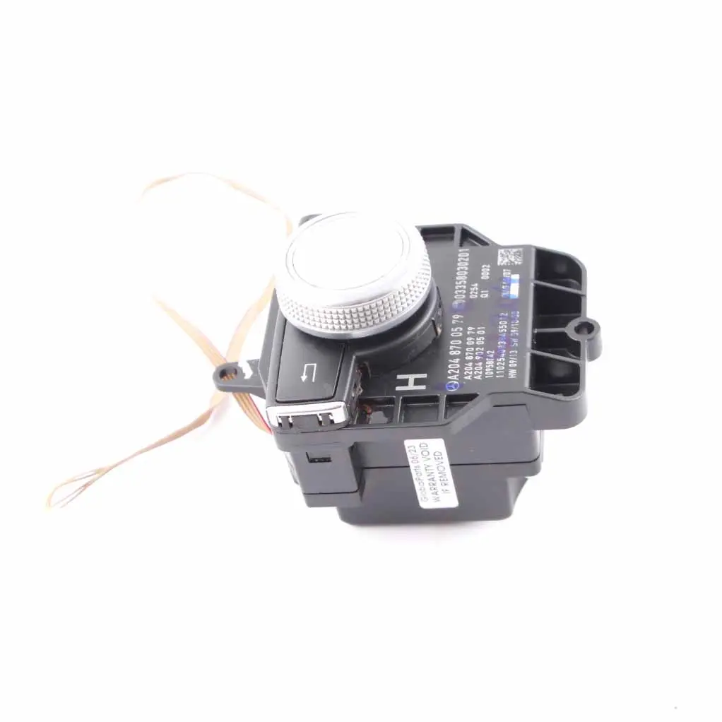 Interruptor navegación Botón mando multifunción Comand para Mercedes W204 con número de pieza A2048700579 Mercedes W204 Interruptor navegación Botón mando multifunción Comand - SKU A2048700579 - Número de pieza A2048700579