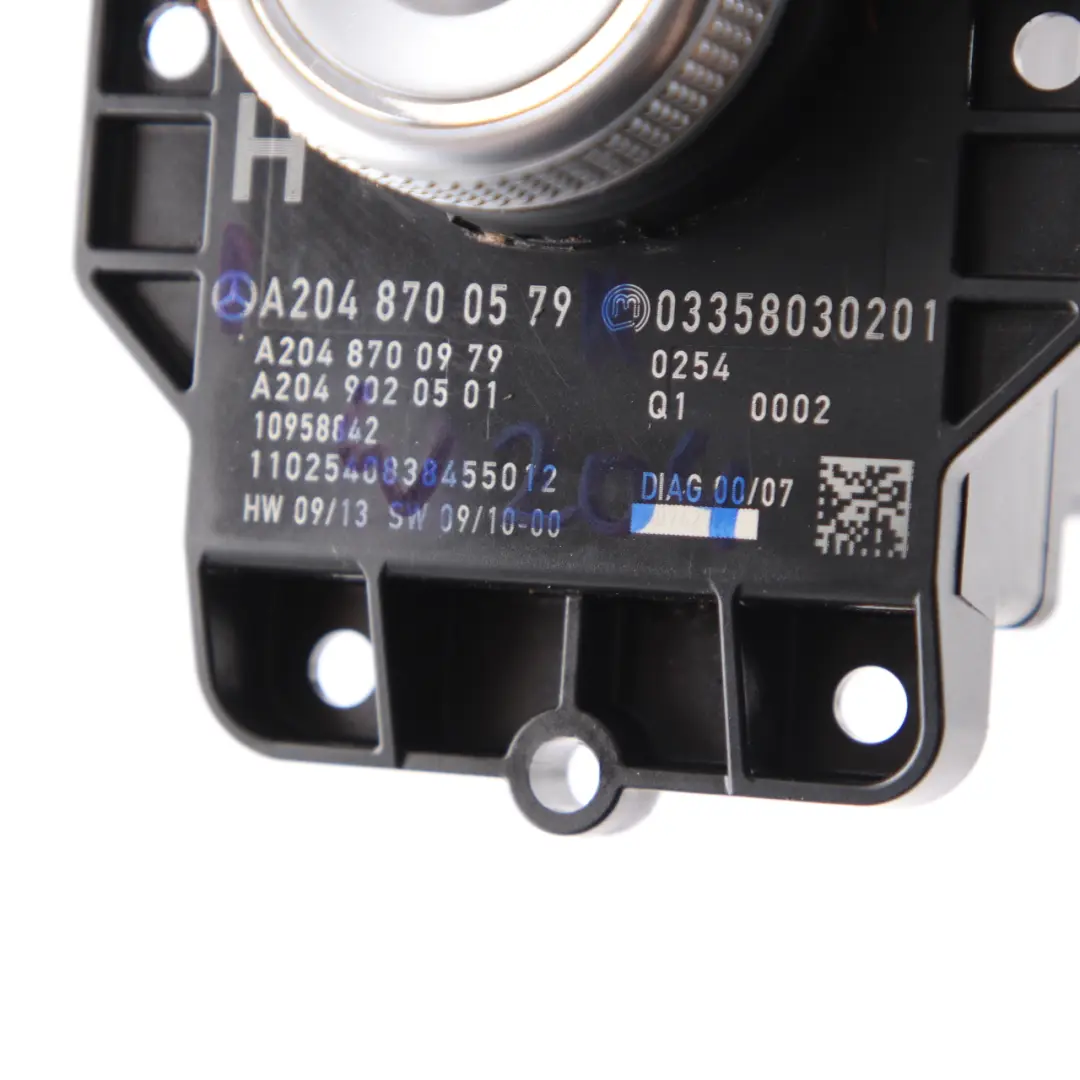 Interruttore navigazione Comand pulsante manopola per Mercedes W204 con numero di parte A2048700579 Mercedes W204 Interruttore navigazione Comand pulsante manopola - SKU A2048700579 - Numero di parte A2048700579