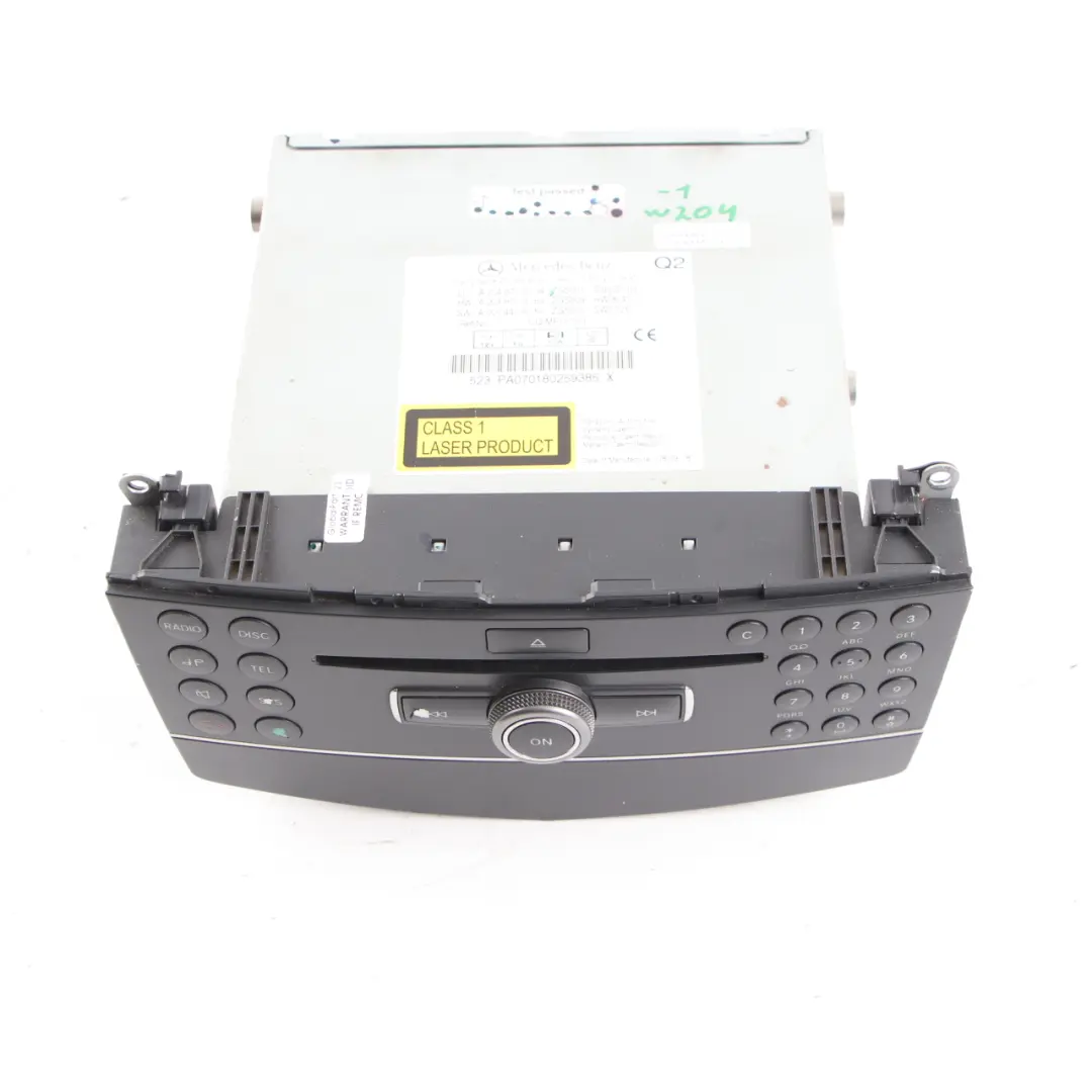 Radioodtwarzacz Radio CD Nawigacja COMAND do Mercedes W204 o numerze A2048700594 Mercedes W204 Radioodtwarzacz Radio CD Nawigacja COMAND - SKU A2048700594 - Numer Części A2048700594