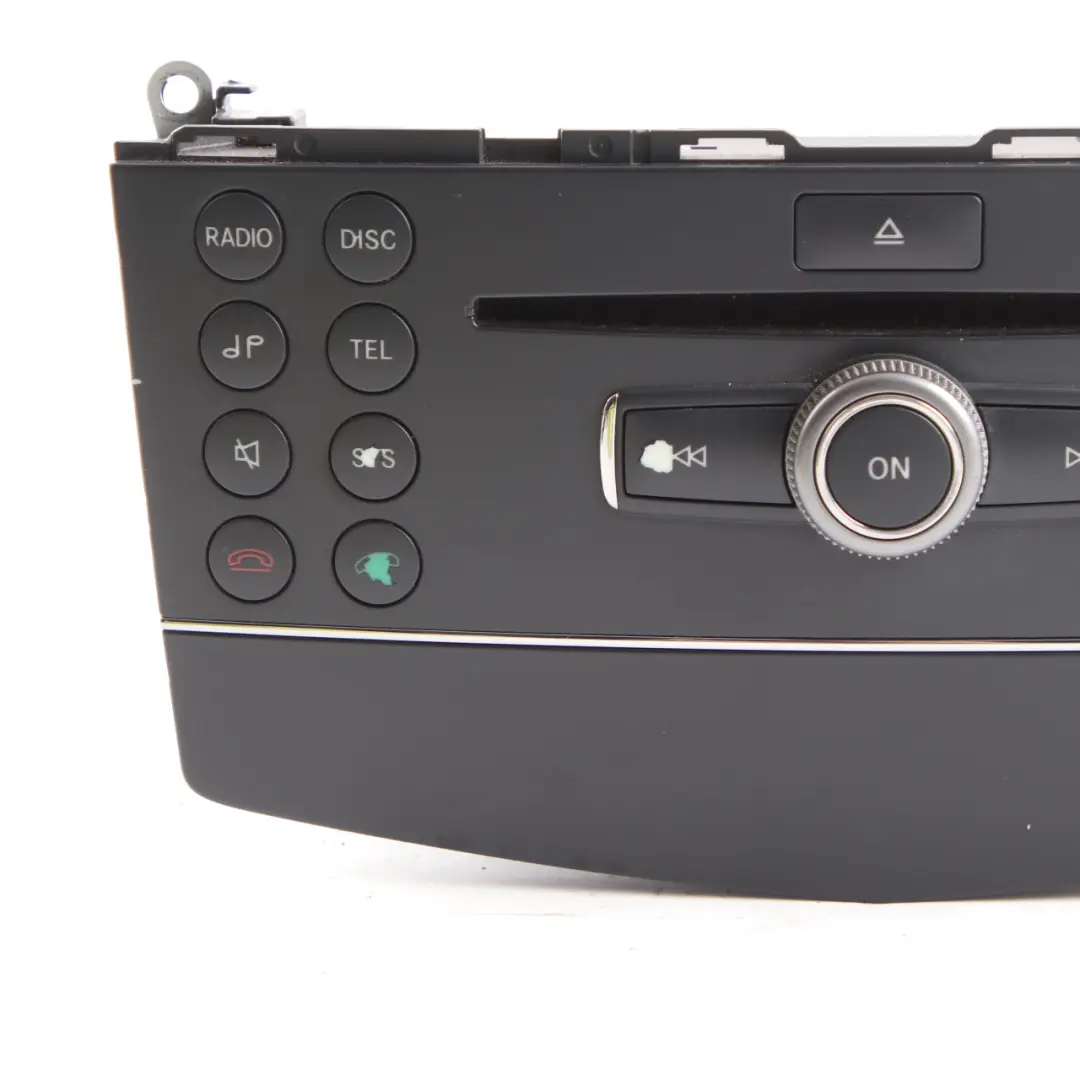 Radioplayer Mercedes W204 COMAND Navi CD Hauptgerät für mit Teilenummer A2048700594 Radioplayer Mercedes W204 COMAND Navi CD Hauptgerät - SKU A2048700594 - Teilenummer A2048700594