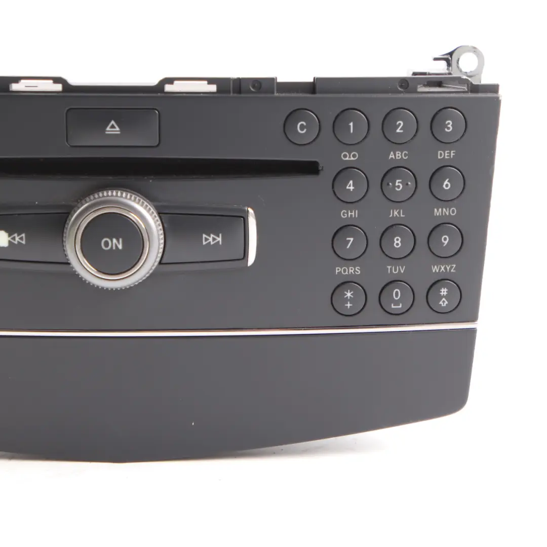 Lecteur Radio Mercedes W204 COMAND Navi CD Unité principale pour à propos du numéro de pièce A2048700594 Lecteur Radio Mercedes W204 COMAND Navi CD Unité principale - SKU A2048700594 - Numéro de pièce A2048700594