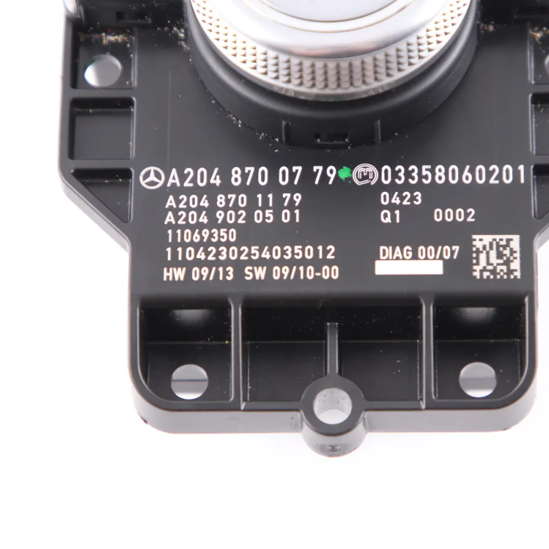 Mercedes W204 Interruptor navegación Botón de multifunción Comand - SKU A2048700779 - Número de pieza A2048700779