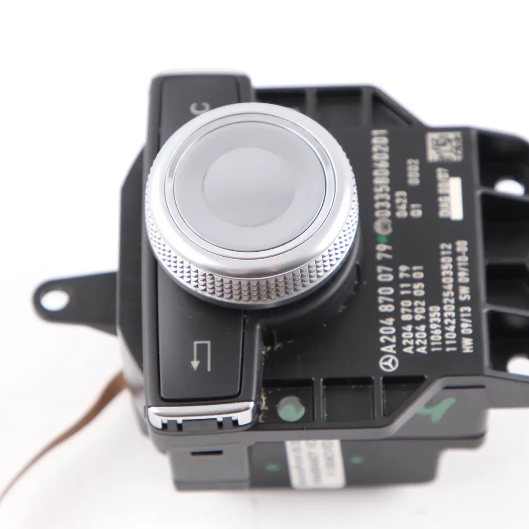 Interruptor navegación Botón de multifunción Comand para Mercedes W204 con número de pieza A2048700779 Mercedes W204 Interruptor navegación Botón de multifunción Comand - SKU A2048700779 - Número de pieza A2048700779