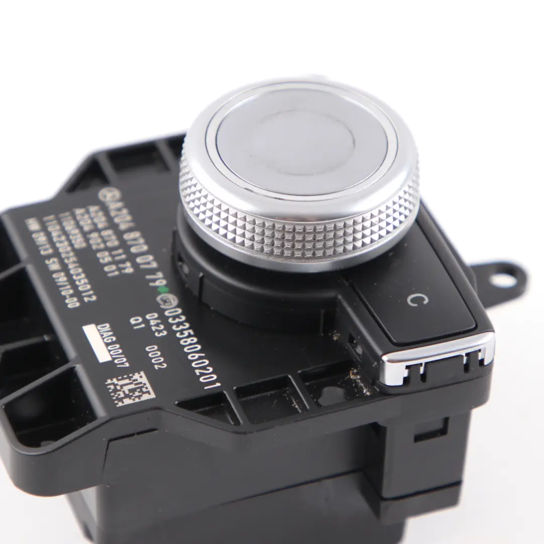 Commutateur de navigation Bouton multifonction Comand pour Mercedes W204 à propos du numéro de pièce A2048700779 Mercedes W204 Commutateur de navigation Bouton multifonction Comand - SKU A2048700779 - Numéro de pièce A2048700779