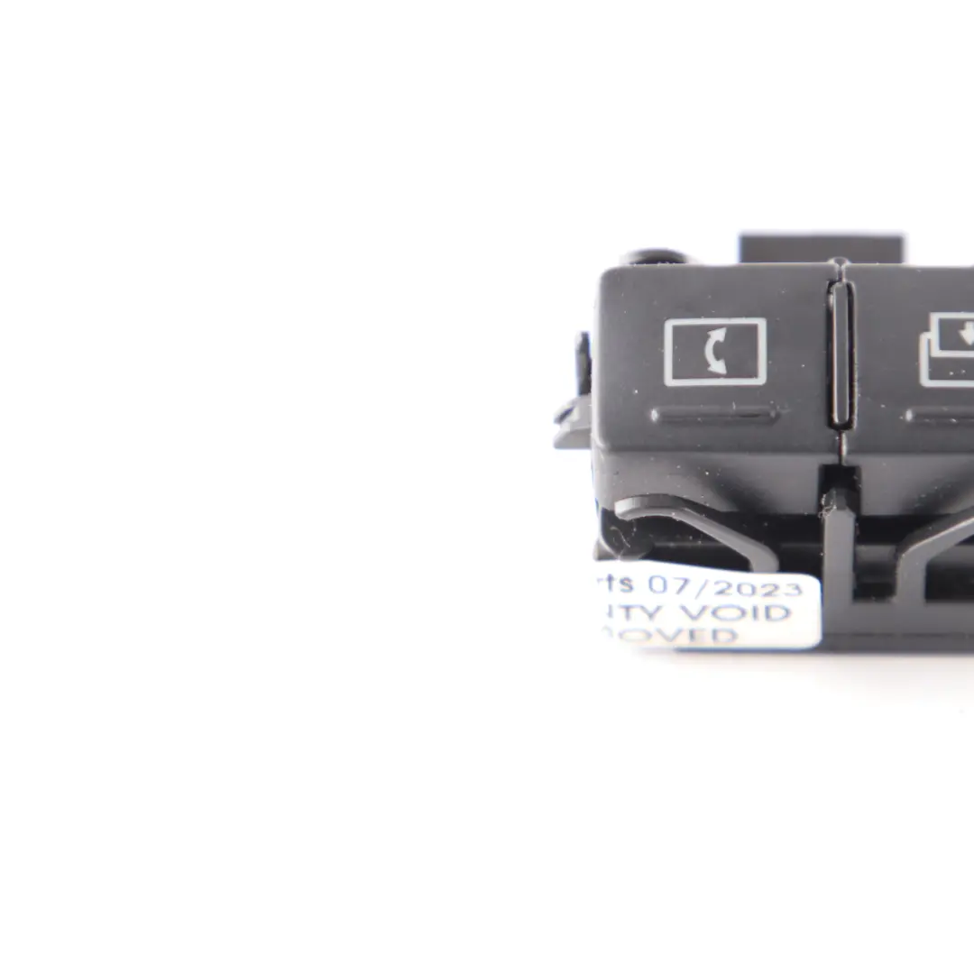 Mercedes W204 Pantalla de Control Monitor Interruptor Botón Unidad - SKU A2048702851 - Número de pieza A2048702851