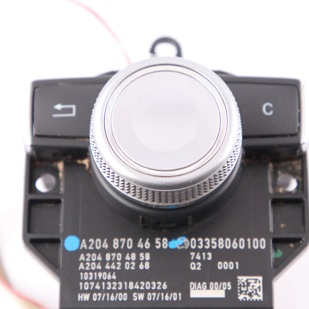 Radio Controllo Funzione Pulsante Manopola controllo per Mercedes W204 con numero di parte A2048704658 Mercedes W204 Radio Controllo Funzione Pulsante Manopola controllo - SKU A2048704658 - Numero di parte A2048704658