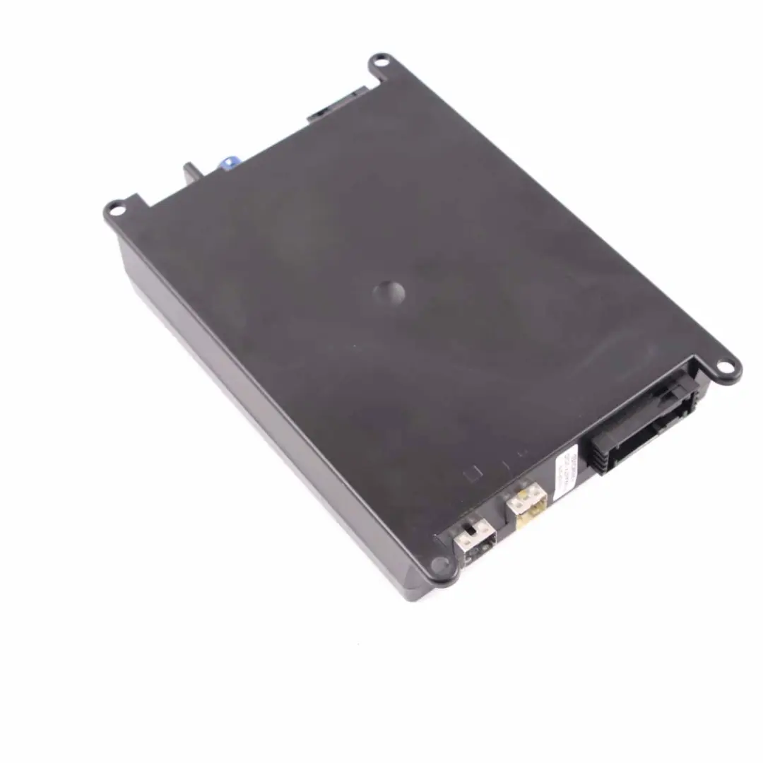 Universal Media Interface Control Unit Module Mercedes W204 - SKU A2048705326 - Part number A2048705326