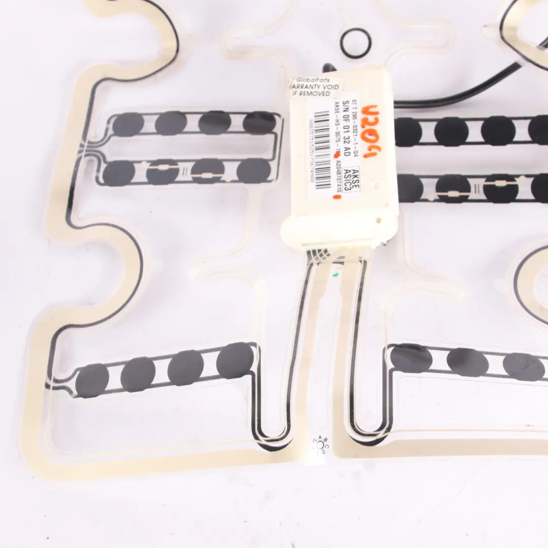 Ocupación Alfombrilla Asiento Delantero Pasajero para Mercedes W204 con número de pieza A2048707410 Mercedes W204 Ocupación Alfombrilla Asiento Delantero Pasajero - SKU A2048707410 - Número de pieza A2048707410