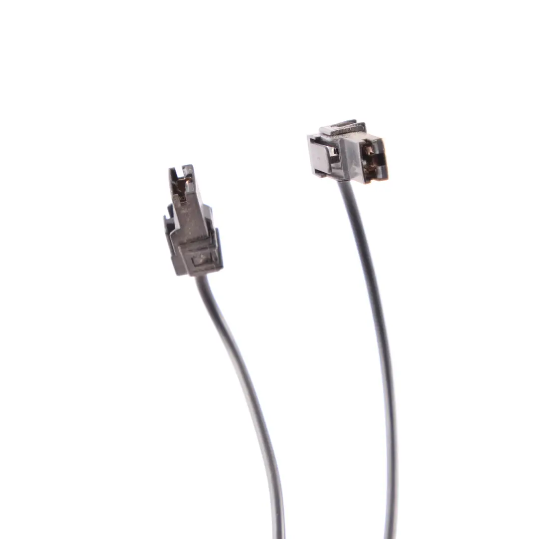 Mercedes W204 Antenne Amplificateur Colonne C gauche Piège à ondes - SKU A2048708390 - Numéro de pièce A2048708390