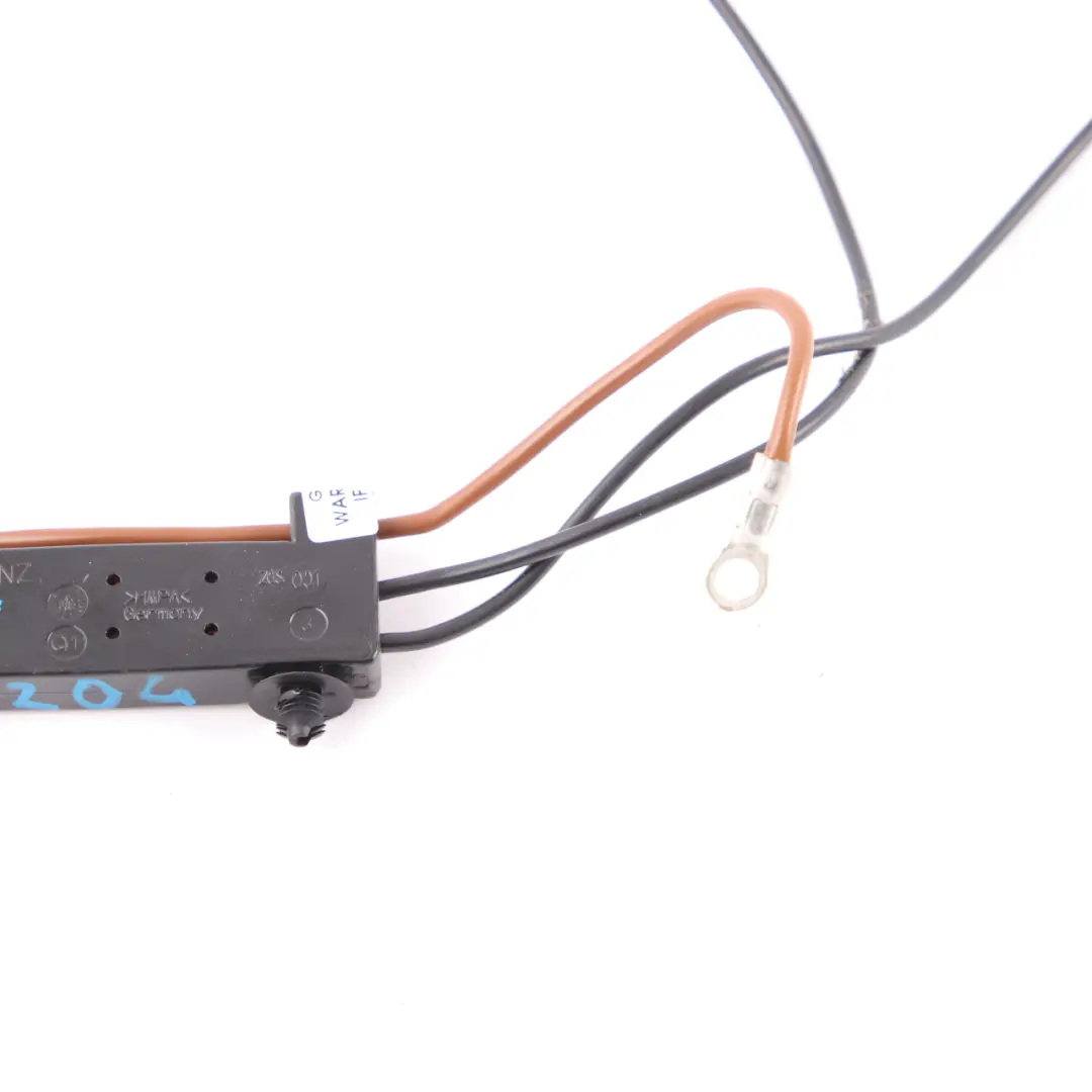 Mercedes W204 Antenne Amplificateur Colonne C gauche Piège à ondes - SKU A2048708390 - Numéro de pièce A2048708390