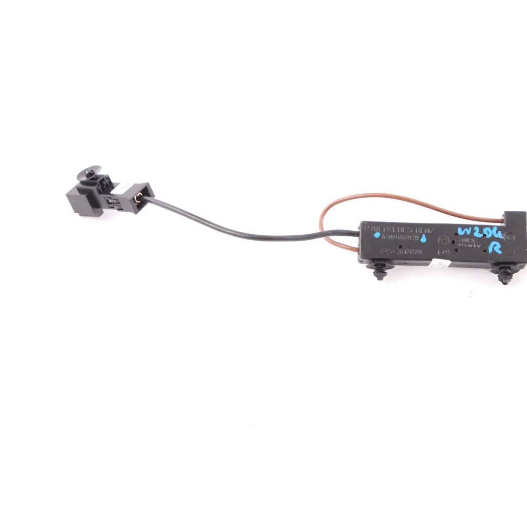 W207 Antenne Amplificateur Filtre suppression Piège pour Mercedes W204 à propos du numéro de pièce A2048708490 Mercedes W204 W207 Antenne Amplificateur Filtre suppression Piège - SKU A2048708490 - Numéro de pièce A2048708490