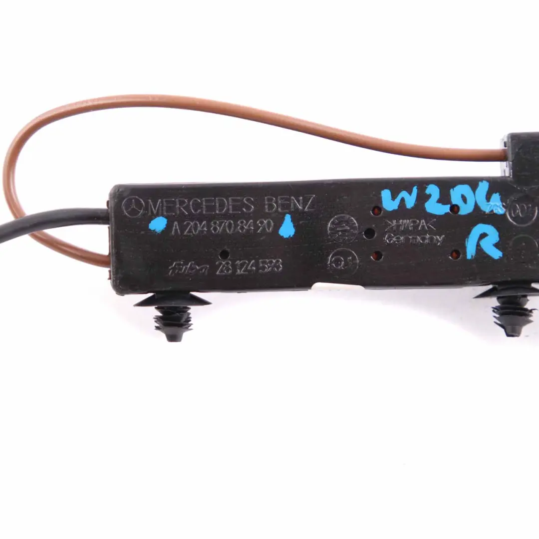 Antenna Amplifier Mercedes W204 W207 Suppression Filter Wave Trap to with Part number A2048708490 Antenna Amplifier Mercedes W204 W207 Suppression Filter Wave Trap - SKU A2048708490 - Part number A2048708490