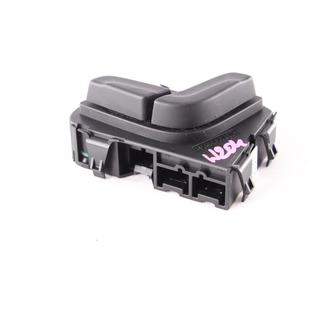  Interruptor asiento Mercedes W204 C207 Regulación Ajuste Delantero - SKU A2048709010 - Número de pieza A2048709010