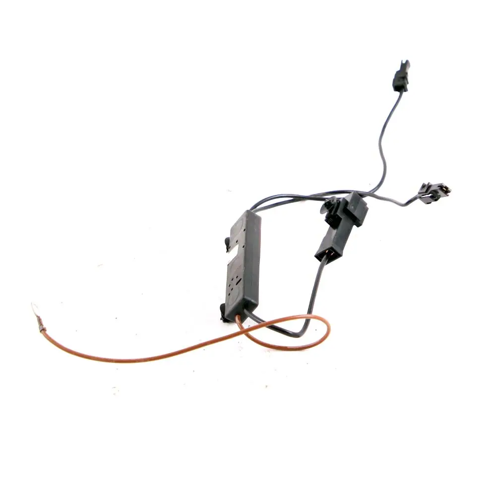 Mercedes W204 Right O/S Antenna Amplifier Filter Module - SKU A2048709289 - Part number A2048709289