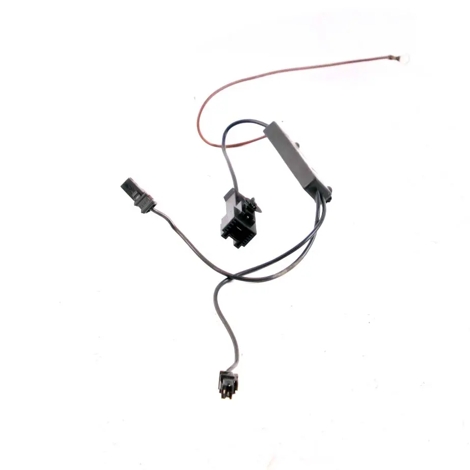 Mercedes W204 Right O/S Antenna Amplifier Filter Module - SKU A2048709289 - Part number A2048709289