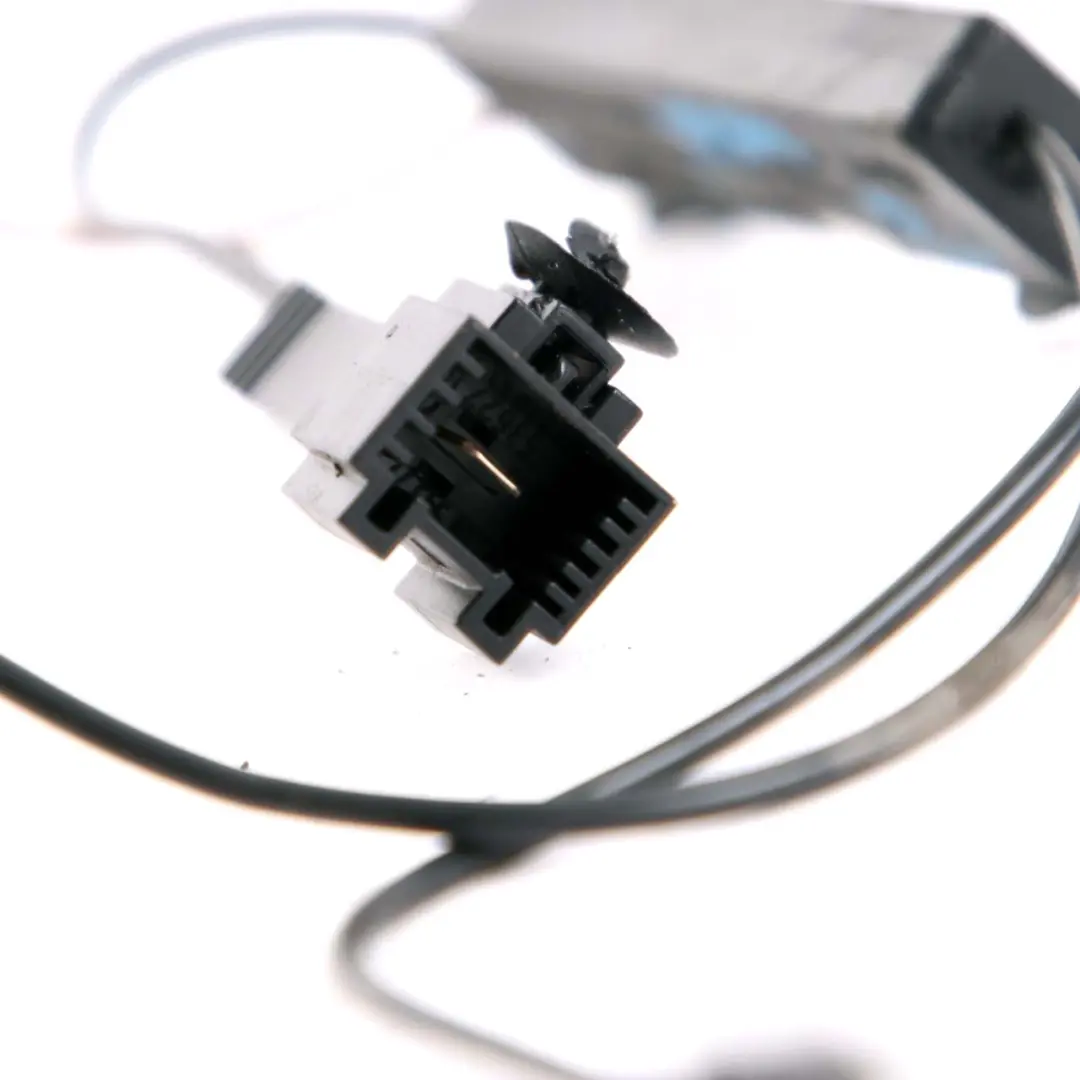 Antenne Droite Amplificateur Filtre Module pour Mercedes W204 à propos du numéro de pièce A2048709289 Mercedes W204 Antenne Droite Amplificateur Filtre Module - SKU A2048709289 - Numéro de pièce A2048709289