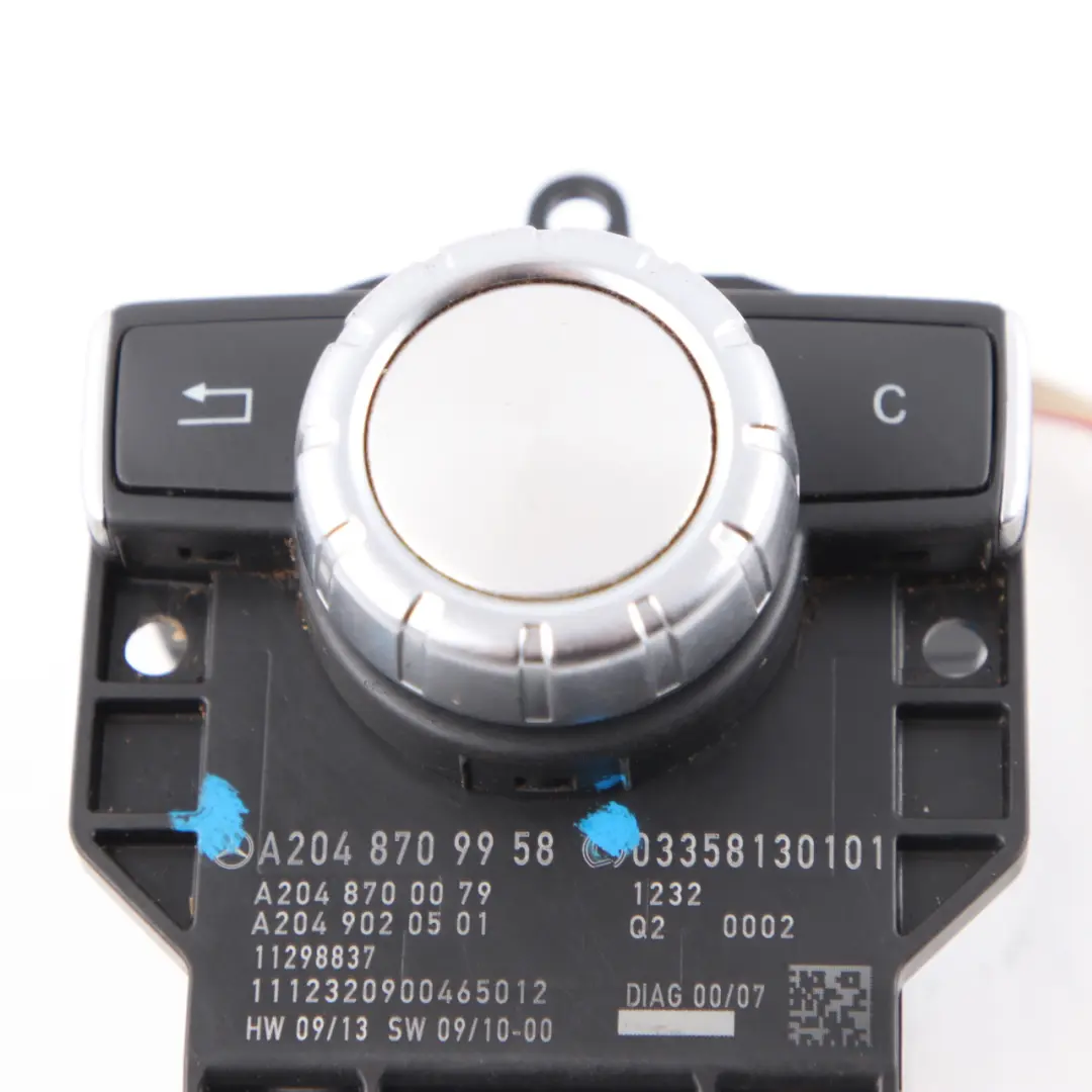 Mercedes W204 W212 Radio Control Botón de función Mando - SKU A2048709958 - Número de pieza A2048709958