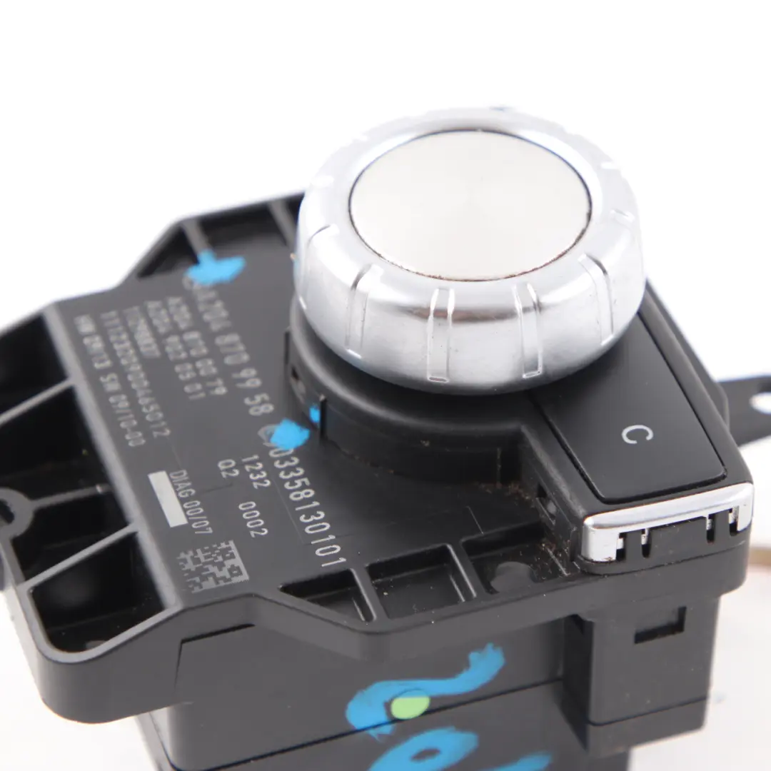 Radio Controllo Funzione Pulsante Manopola per Mercedes W204 W212 con numero di parte A2048709958 Mercedes W204 W212 Radio Controllo Funzione Pulsante Manopola - SKU A2048709958 - Numero di parte A2048709958