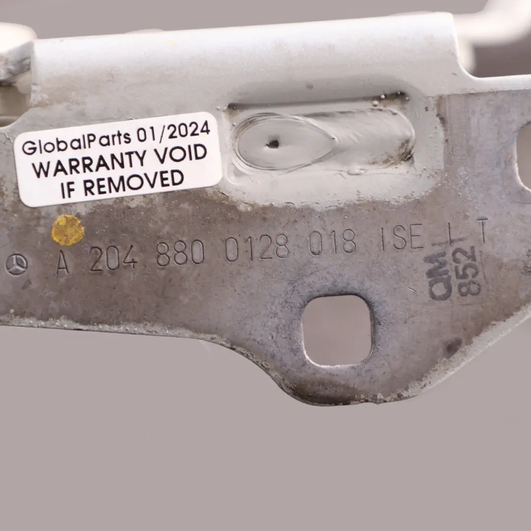 Charnière de capot gauche Capot Blanc Calcite - 650 pour Mercedes W204 Coupe à propos du numéro de pièce A2048800128 Mercedes W204 Coupe Charnière de capot gauche Capot Blanc Calcite - 650 - SKU A2048800128-CW - Numéro de pièce A2048800128