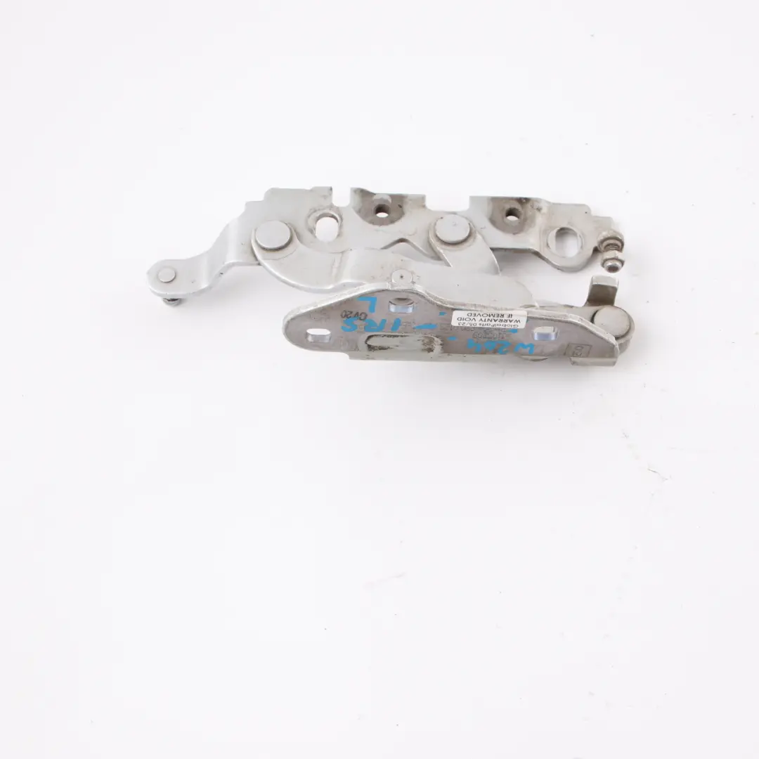 Zawias Maski Lewy Silver do Mercedes W204 Coupe o numerze A2048800128 Mercedes W204 Coupe Zawias Maski Lewy Silver - SKU A2048800128-IRS - Numer Części A2048800128