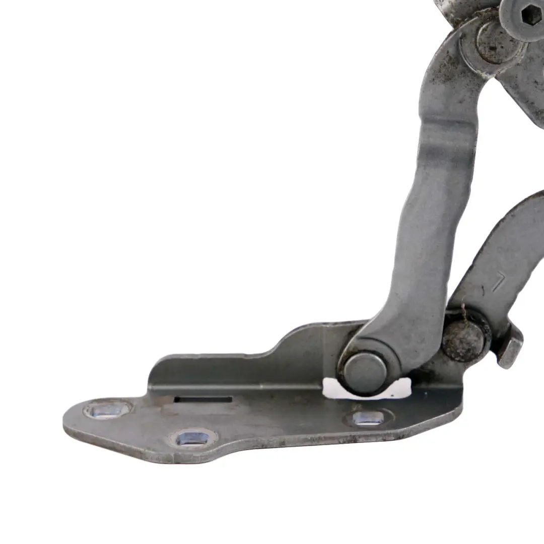 Cerniera sinistra Cofano anteriore Palladiumsilver metallizzato per Mercedes W204 con numero di parte A2048800728 Mercedes W204 Cerniera sinistra Cofano anteriore Palladiumsilver metallizzato - SKU A2048800728-PAL - Numero di parte A2048800728