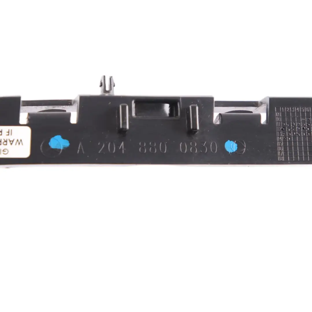 Mercedes W212 Parachoques Trasero Derecho Montaje Soporte Riel Trim A2128801230 - SKU A2048800830 - Número de pieza A2048800830