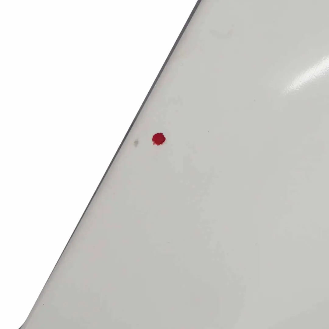 Maska Silnika Obsidian Black - 197 do Mercedes W204 o numerze A2048800957 Mercedes W204 Maska Silnika Obsidian Black - 197 - SKU A2048800957-DWM - Numer Części A2048800957