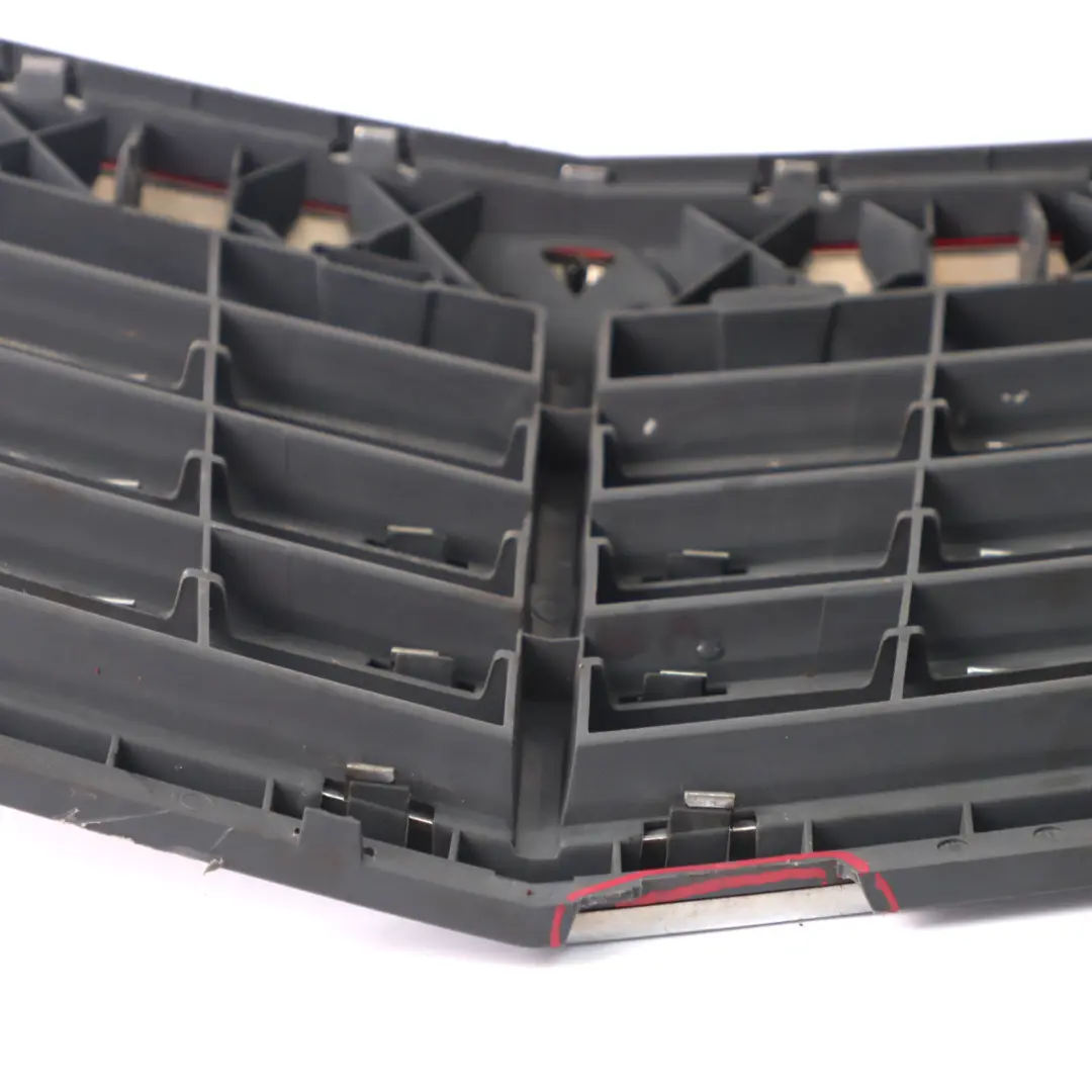 Grill Atrapa Chłodnicy Chrom do Mercedes W204 o numerze A2048801283 Mercedes W204 Grill Atrapa Chłodnicy Chrom - SKU A2048801283-1 - Numer Części A2048801283