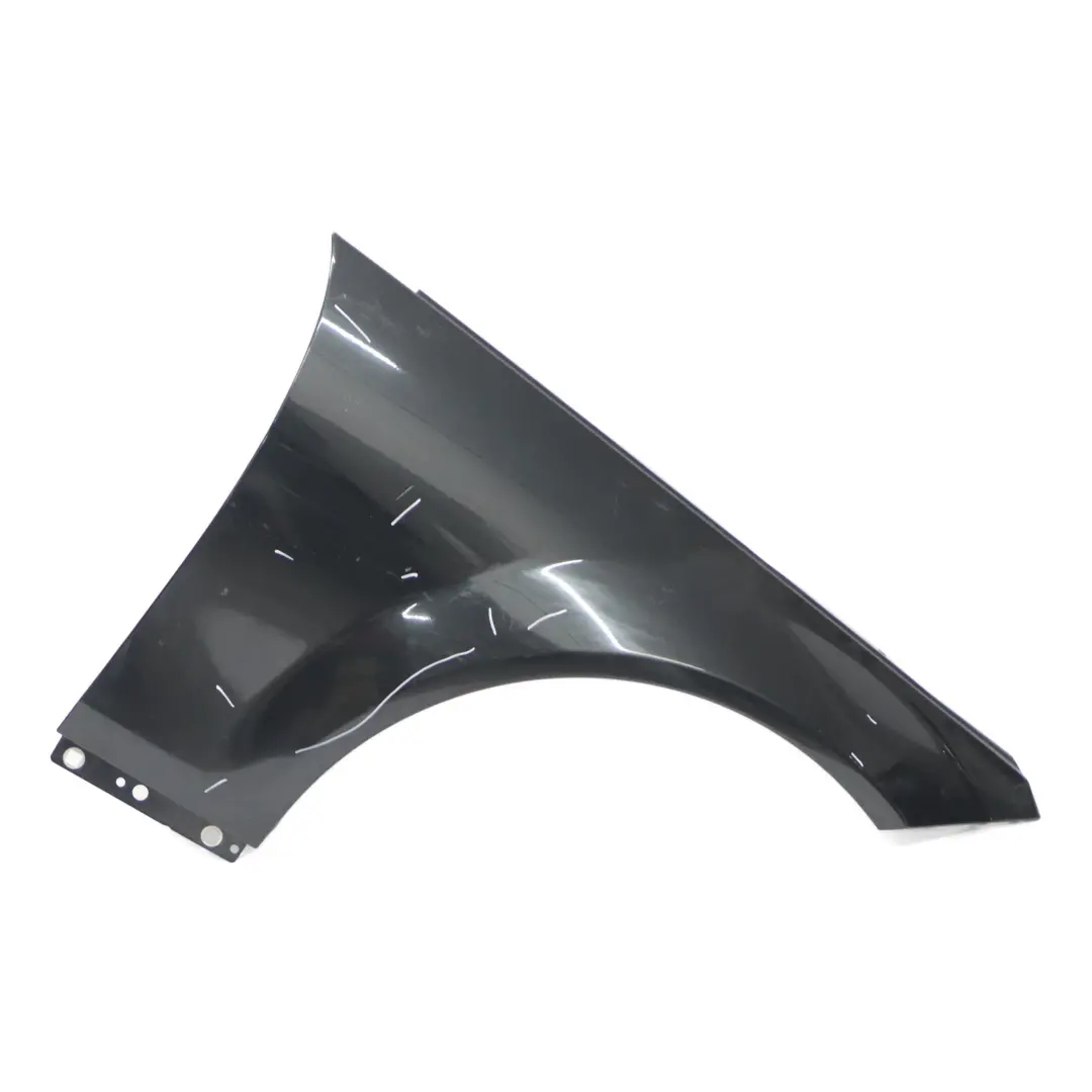 Błotnik Prawy Przedni Skrzydło Czarny do Mercedes W204 o numerze A2048801418 Mercedes W204 Błotnik Prawy Przedni Skrzydło Czarny - SKU A2048801418-MTS1 - Numer Części A2048801418