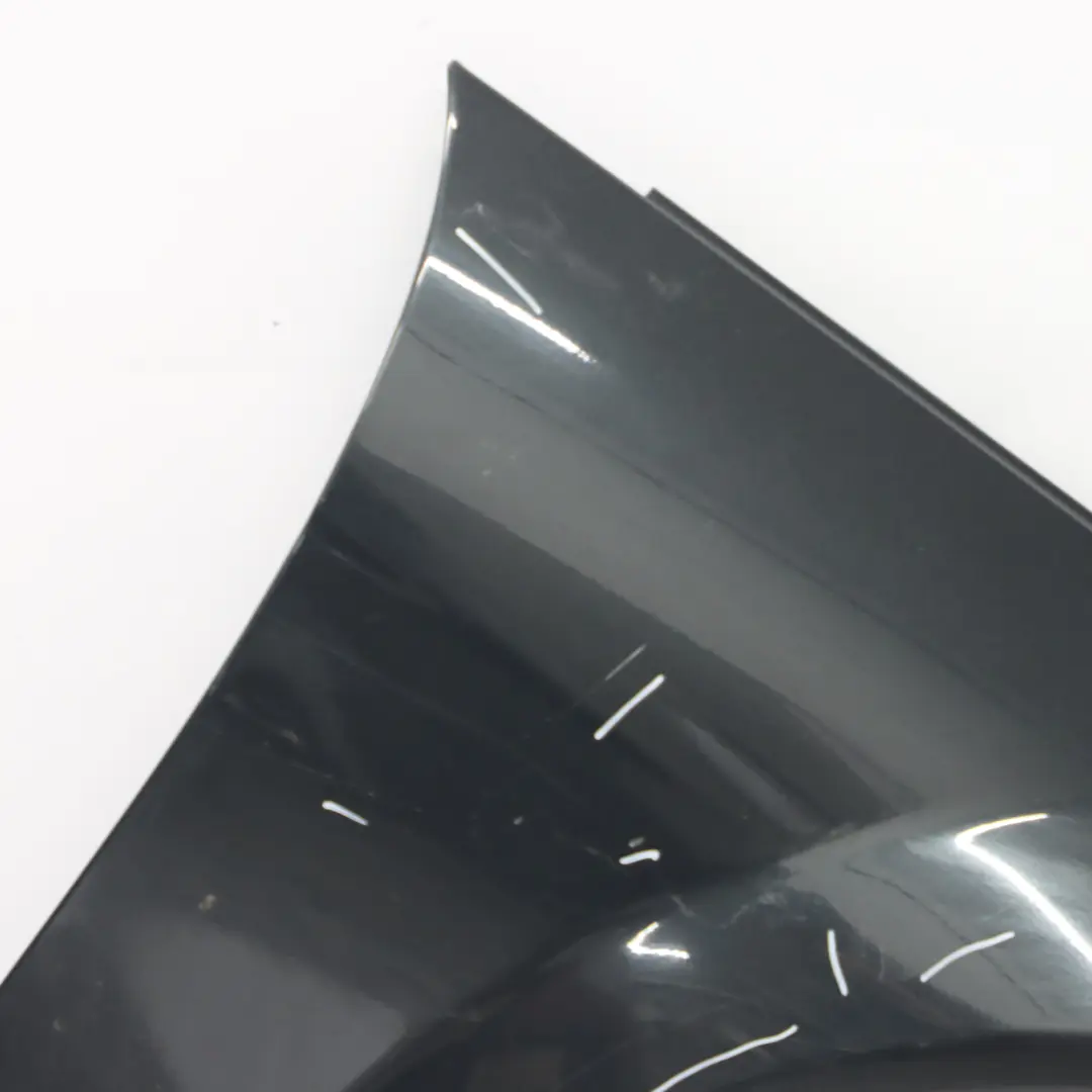 Guardabarros delantero derecho Magnetit Schwarz Black - 183 para Mercedes W204 con número de pieza A2048801418 Mercedes W204 Guardabarros delantero derecho Magnetit Schwarz Black - 183 - SKU A2048801418-MTS1 - Número de pieza A2048801418