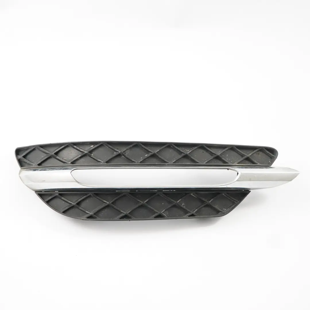 Mercedes W204 Pare-chocs avant protection gauche Bande d'habillage - SKU A2048803224 - Numéro de pièce A2048803224
