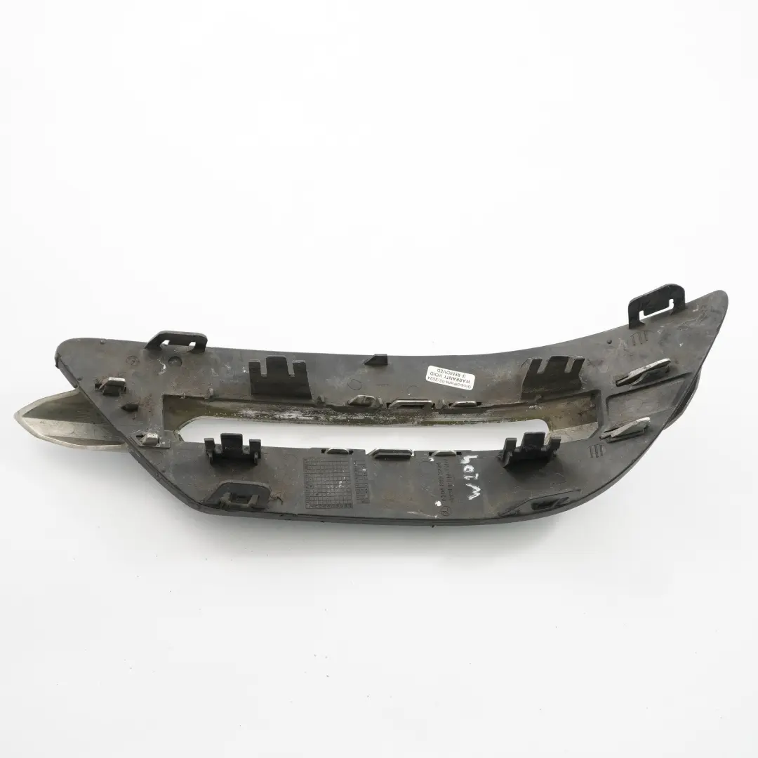 Mercedes W204 Griglia Paraurti Anteriore Sinistra Copertura Striscia - SKU A2048803224 - Numero di parte A2048803224