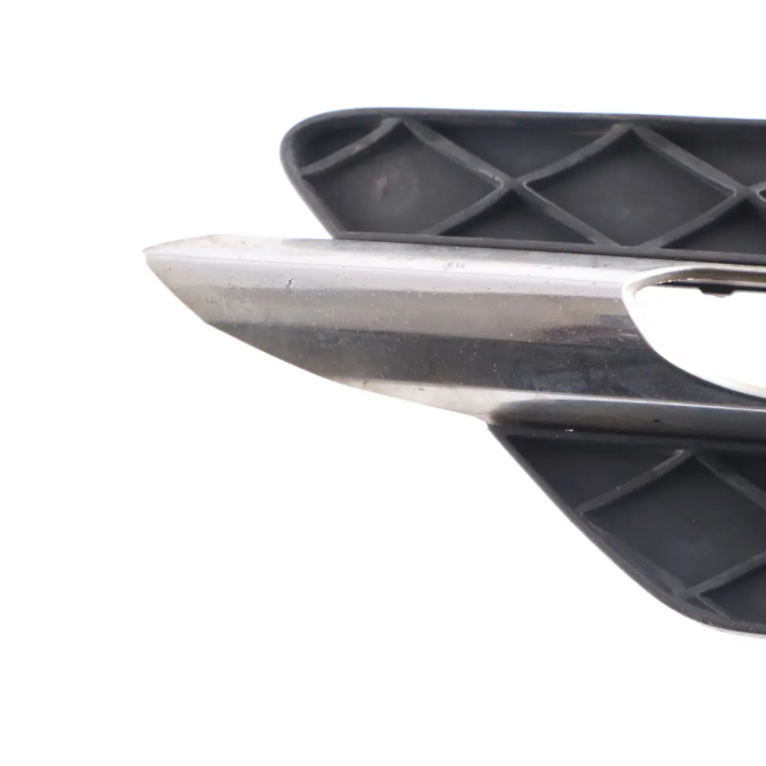 Stoßfängerabdeckung Frontstoßstange Ziergitter rechts Mercedes W204 - SKU A2048803324 - Teilenummer A2048803324