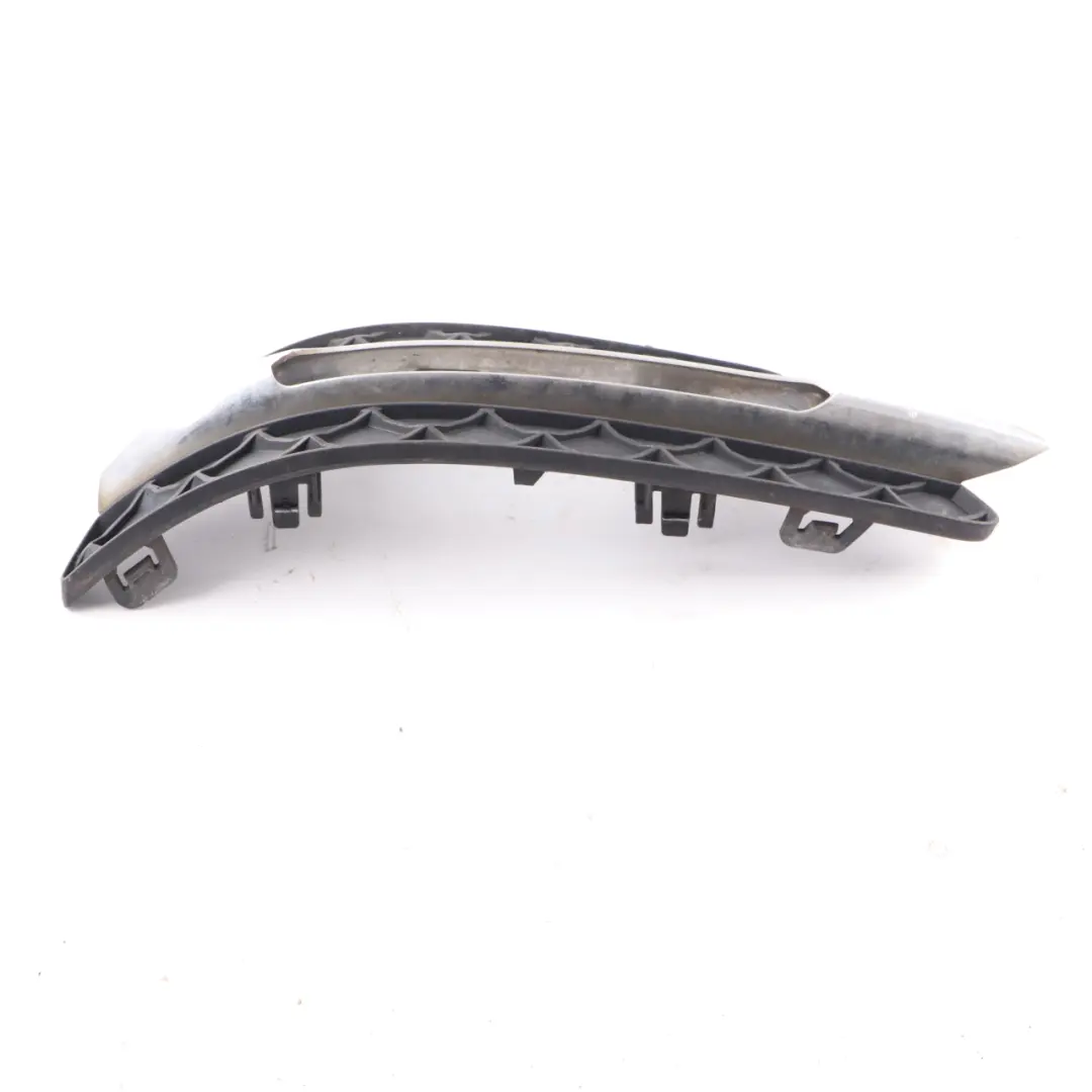 Copertura Paraurti Anteriore Griglia Inferiore Destro per Mercedes W204 con numero di parte A2048803324 Mercedes W204 Copertura Paraurti Anteriore Griglia Inferiore Destro - SKU A2048803324 - Numero di parte A2048803324