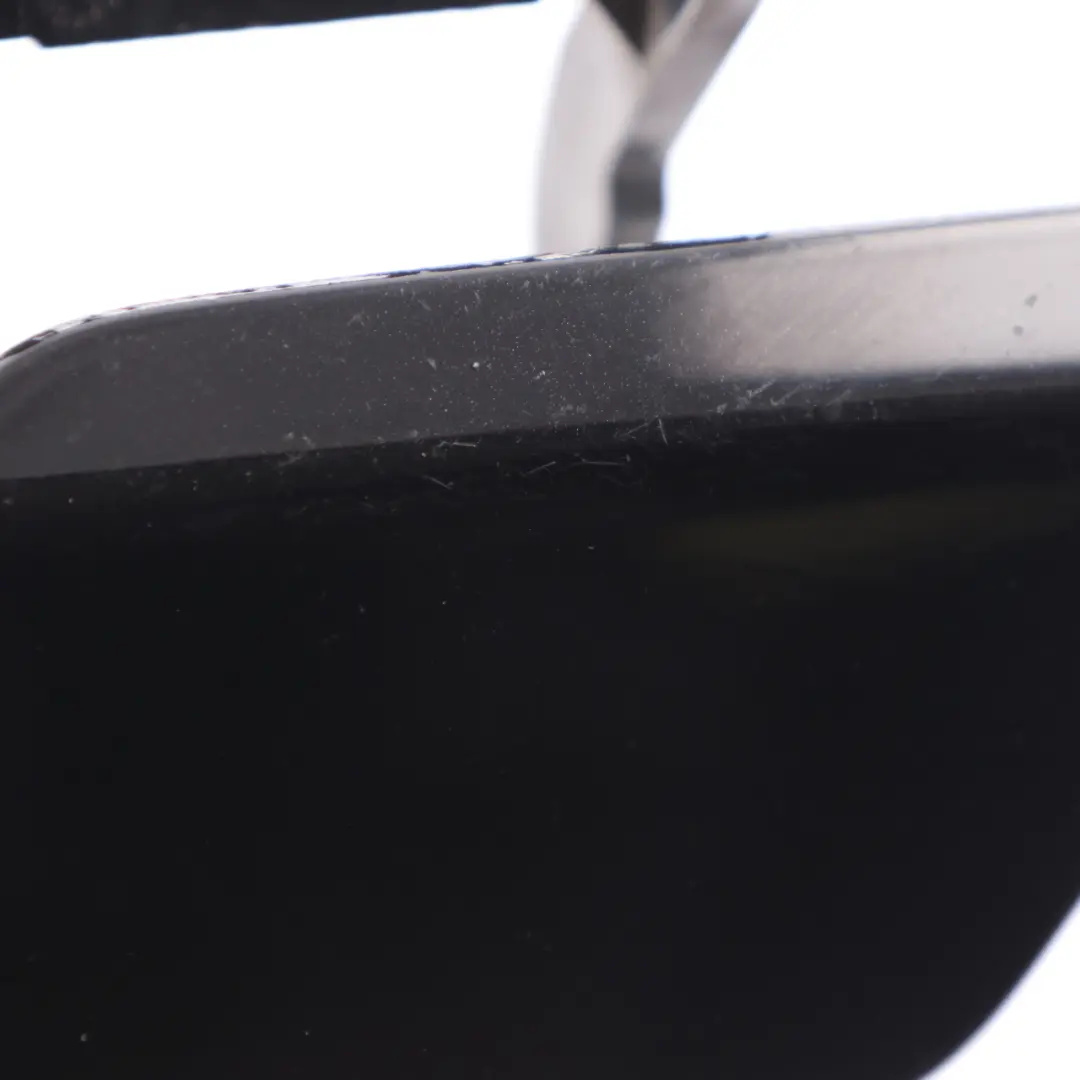 Scheinwerfer waschanlage Abdeckung vorne links Obsidian Schwarz für Mercedes W204 mit Teilenummer A2048804224 Mercedes W204 Scheinwerfer waschanlage Abdeckung vorne links Obsidian Schwarz - SKU A2048804224-OB - Teilenummer A2048804224