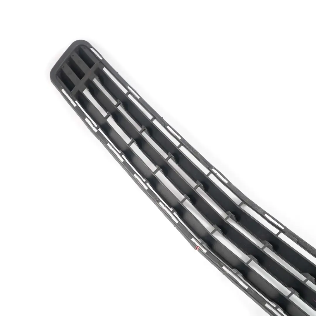 Mercedes W204 Pare-chocs Avant Grille Centrale Inferieure - SKU A2048850023 - Numéro de pièce A2048850023