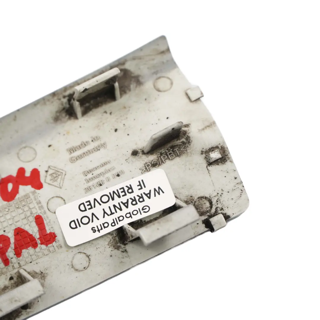 Parachoques Trasero Gancho De Remolque Tapa Paladio Plata 792 para Mercedes W204 con número de pieza A2048850226 Mercedes W204 Parachoques Trasero Gancho De Remolque Tapa Paladio Plata 792 - SKU A2048850226-PAL - Número de pieza A2048850226