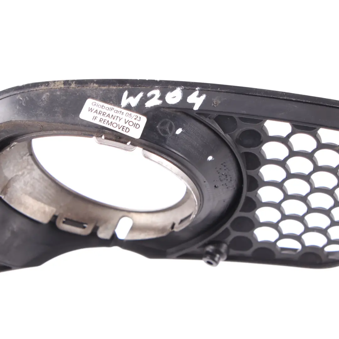 Paraurti anteriore Copertura Lampada sinistra Griglia per Mercedes W204 con numero di parte A2048850253 Mercedes W204 Paraurti anteriore Copertura Lampada sinistra Griglia - SKU A2048850253 - Numero di parte A2048850253