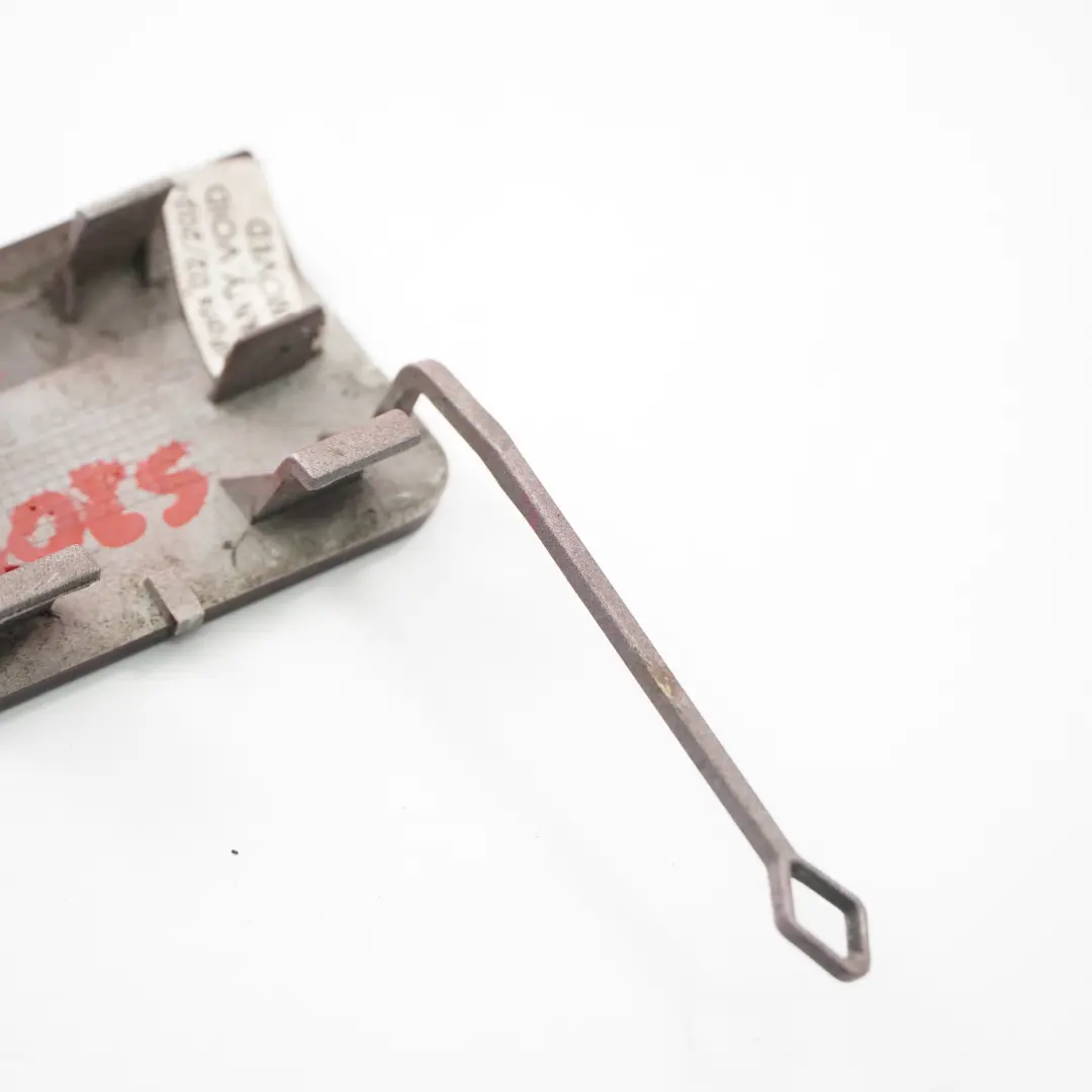 Paraurti posteriore traino Copertura Carneol Rosso per Mercedes S204 con numero di parte A2048850326 Mercedes S204 Paraurti posteriore traino Copertura Carneol Rosso - SKU A2048850326-CR - Numero di parte A2048850326