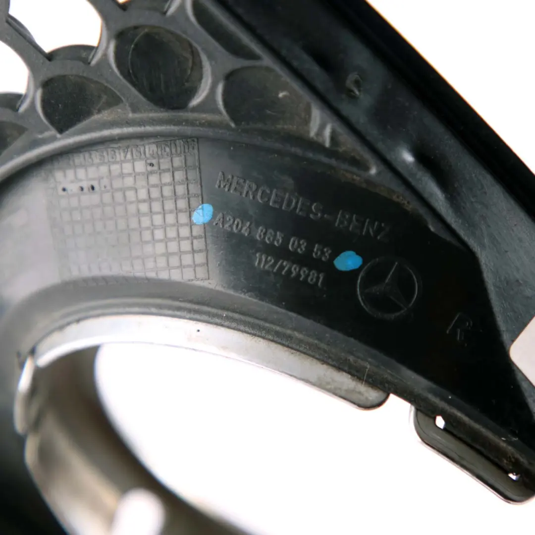 Parachoques Luz Antiniebla Rejilla Delantera Derecha para Mercedes W204 con número de pieza A2048850353 Mercedes W204 Parachoques Luz Antiniebla Rejilla Delantera Derecha - SKU A2048850353 - Número de pieza A2048850353