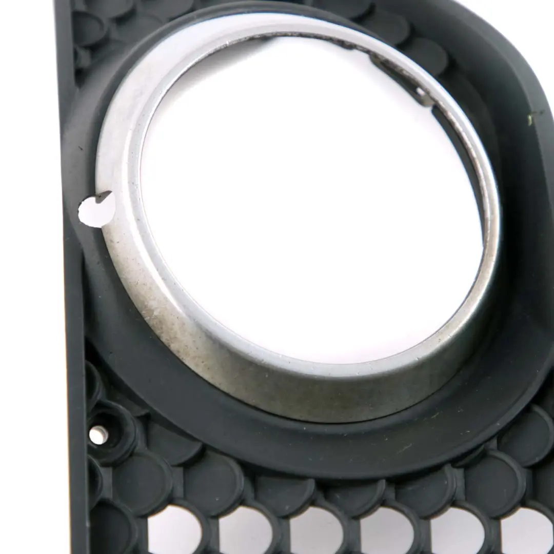 Paraurti Fendinebbia Copertura Lampada Griglia Anteriore Destra per Mercedes W204 con numero di parte A2048850353 Mercedes W204 Paraurti Fendinebbia Copertura Lampada Griglia Anteriore Destra - SKU A2048850353 - Numero di parte A2048850353