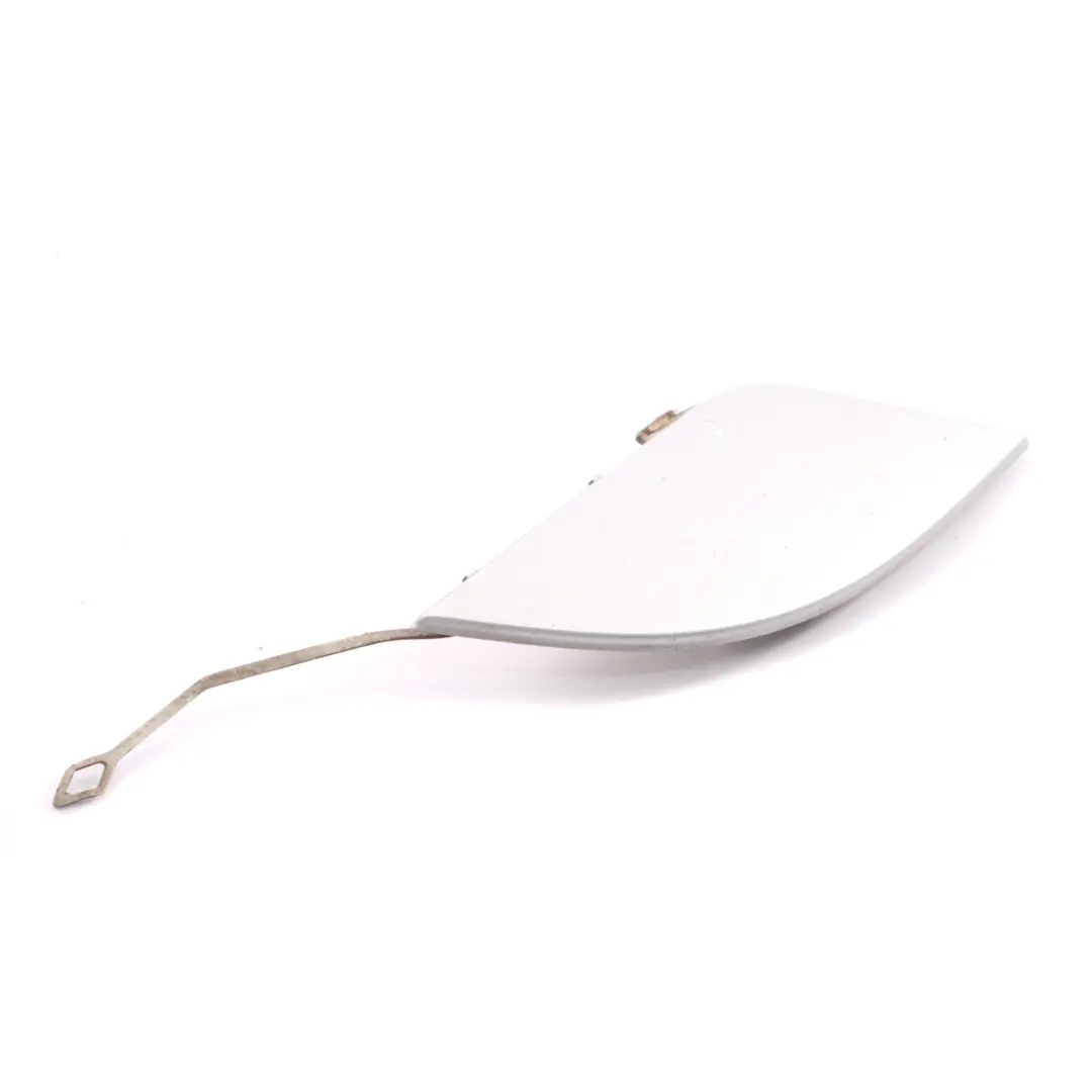 Paraurti posteriore Gancio traino Iridium Argento 775 per Mercedes W204 con numero di parte A2048850823 Mercedes W204 Paraurti posteriore Gancio traino Iridium Argento 775 - SKU A2048850823-IRS - Numero di parte A2048850823