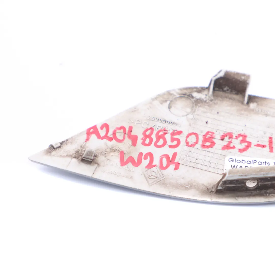 Parachoques trasero Ojo Gancho Tapa Iridium Plata 775 para Mercedes W204 con número de pieza A2048850823 Mercedes W204 Parachoques trasero Ojo Gancho Tapa Iridium Plata 775 - SKU A2048850823-IRS - Número de pieza A2048850823