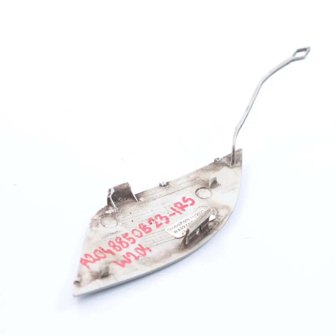 Paraurti posteriore Gancio traino Iridium Argento 775 per Mercedes W204 con numero di parte A2048850823 Mercedes W204 Paraurti posteriore Gancio traino Iridium Argento 775 - SKU A2048850823-IRS - Numero di parte A2048850823