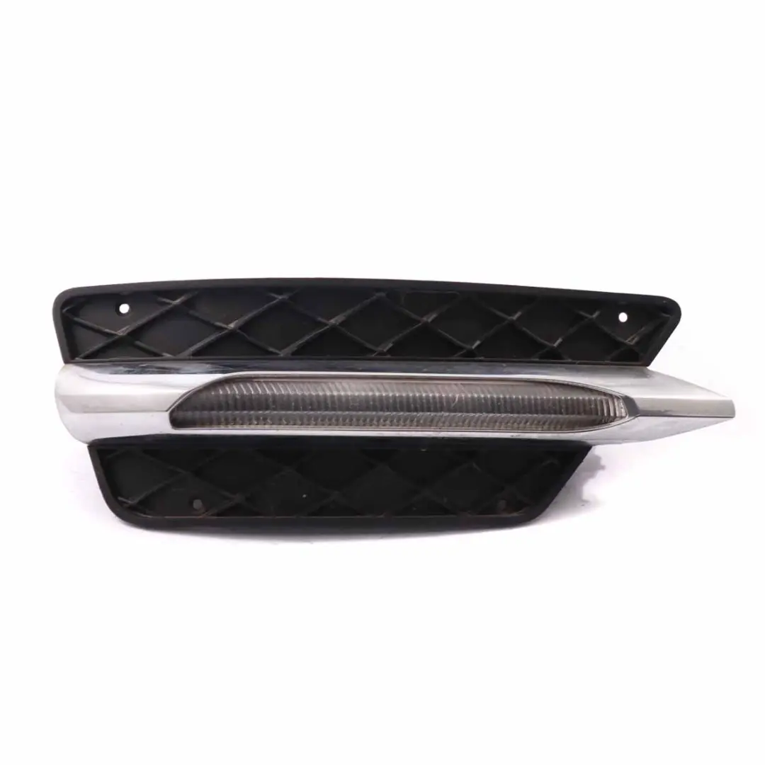 Mercedes W204 Prawa Kratka Zderzaka Przód - SKU A2048851453-1 - Numer Części A2048851453