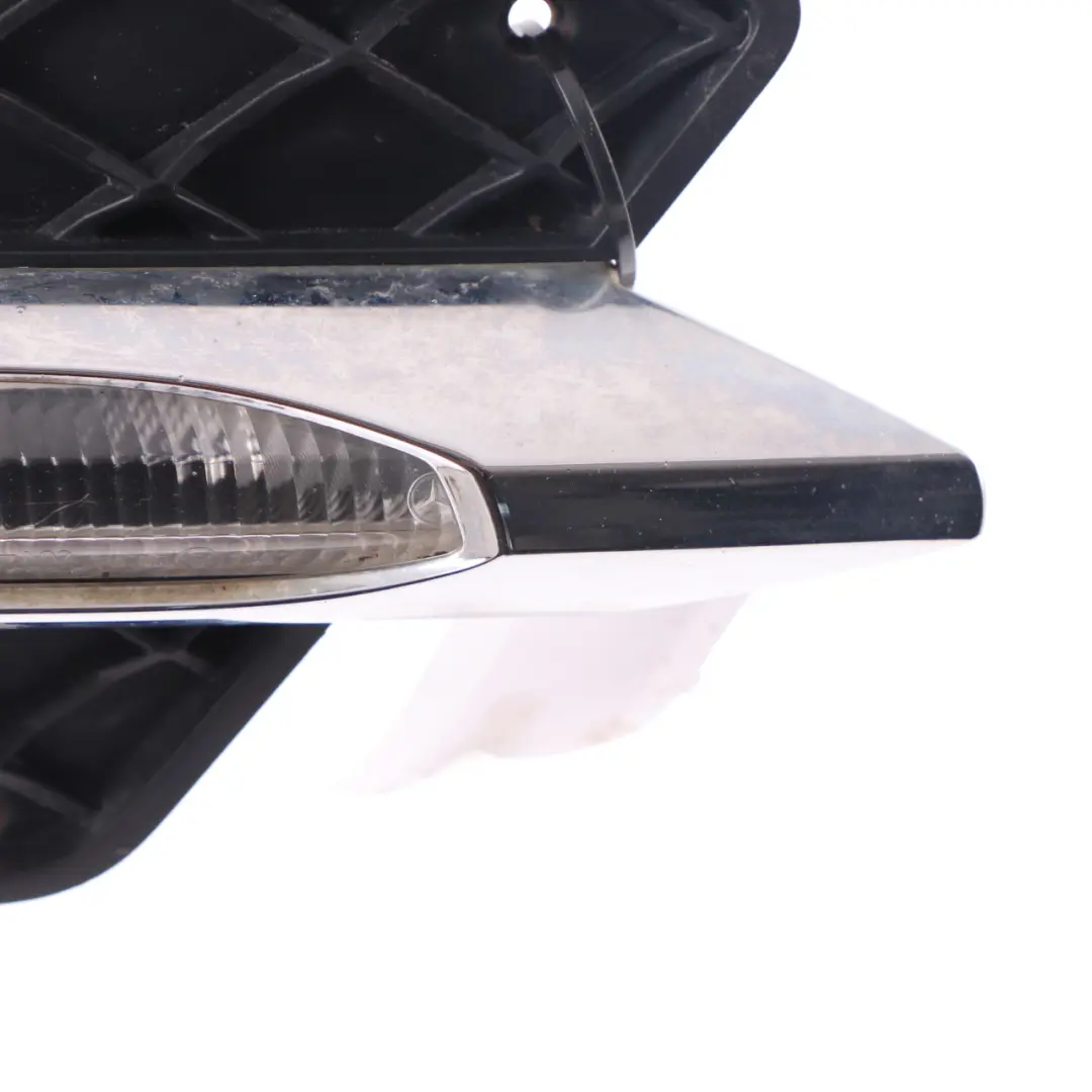 Mercedes W204 Frontstoßstange Geschlossenes Gitter Rahmen DRL LED Lampe Rechts - SKU A2048851453-2 - Teilenummer A2048851453