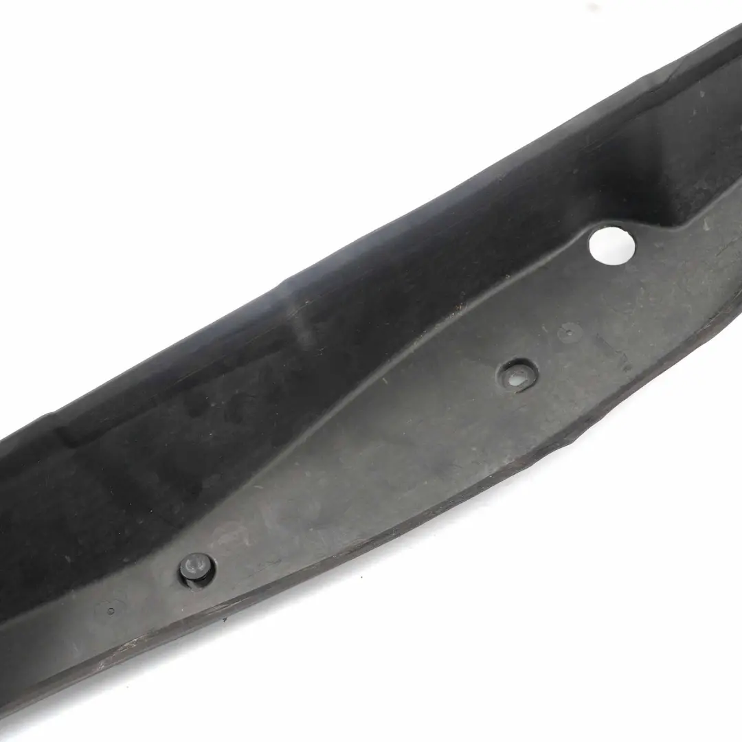 Mercedes W204 Panneau Lateral Garde-Boue Cache-Poussiere Gauche - SKU A2048890225 - Numéro de pièce A2048890225